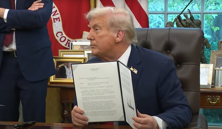 Трамп підписав указ про продаж TikTok консорціуму американських інвесторів 2