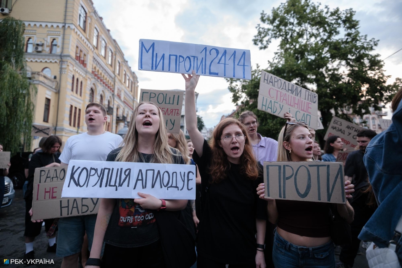 Зеленський зустрівся зі Слугою народу - що говорять депутати в Раді 2