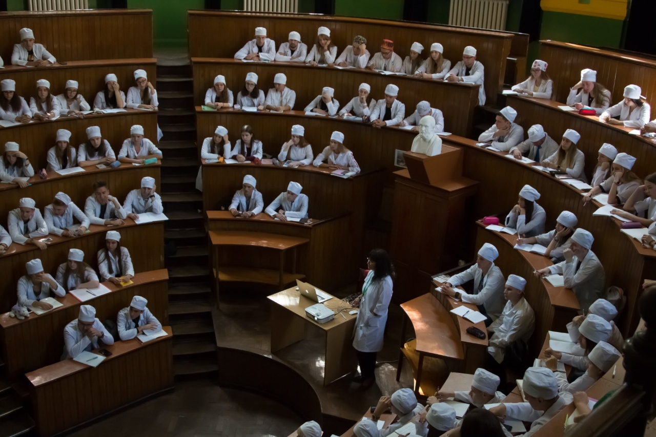 Знову втупили не туди: що не так зі спеціальностями, які обирають українські студенти 4
