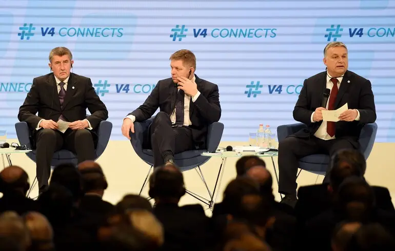 Антиукраїнський альянс у ЄС - Орбан хоче його зробити з Фіцо та Бабішем Антиукраїнський альянс у ЄС - Орбан хоче його зробити з Фіцо та Бабішем 1