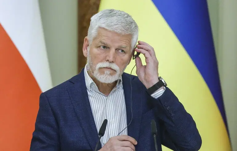 Чеська ініціатива - Павел закликав популістів не припиняти програму 1