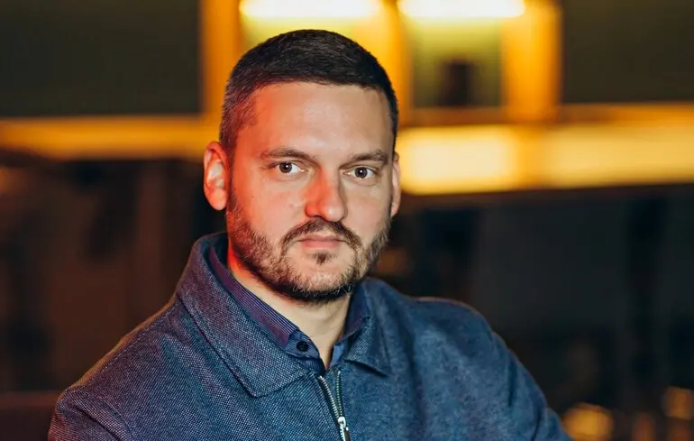 Дмитро Слинько став нардепом від Слуги народу - Анна Колісник склала мандат Дмитро Слинько став нардепом від Слуги народу - Анна Колісник склала мандат 1