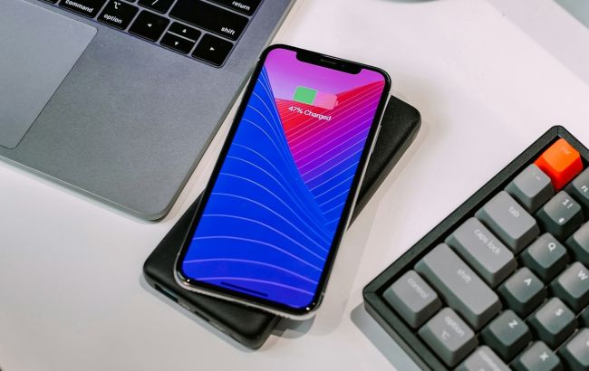 iPhone повільно заряджається - причини та що робити iPhone повільно заряджається - причини та що робити 1