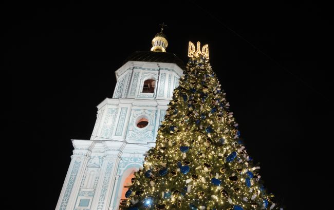 Ялинку в Києві встановлюватимуть чи ні - що кажуть в КМДА Ялинку в Києві встановлюватимуть чи ні - що кажуть в КМДА 1