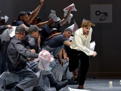 Казки Гофмана - Нацопера презентує сучасну постановку класичної опери Казки Гофмана - Нацопера презентує сучасну постановку класичної опери 4