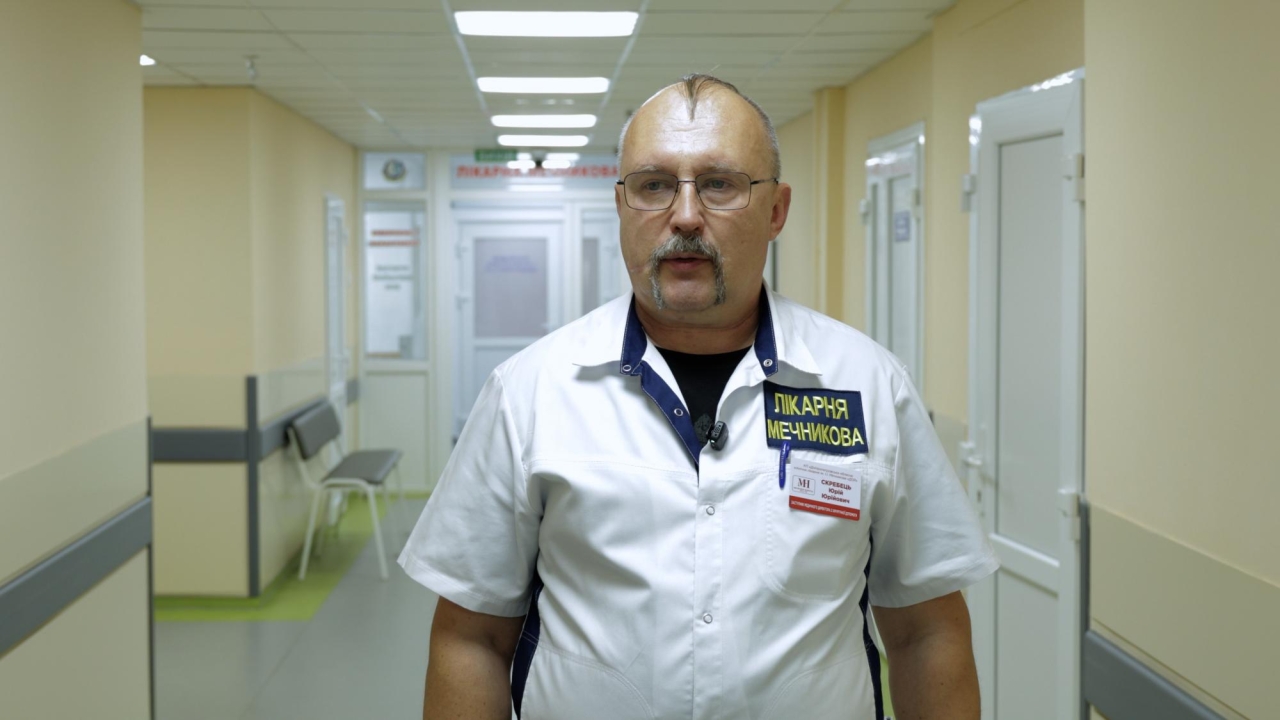 Лікарня Мечникова в Дніпрі – репортаж РБК-Україна про роботу лікарів і порятунок військових 14