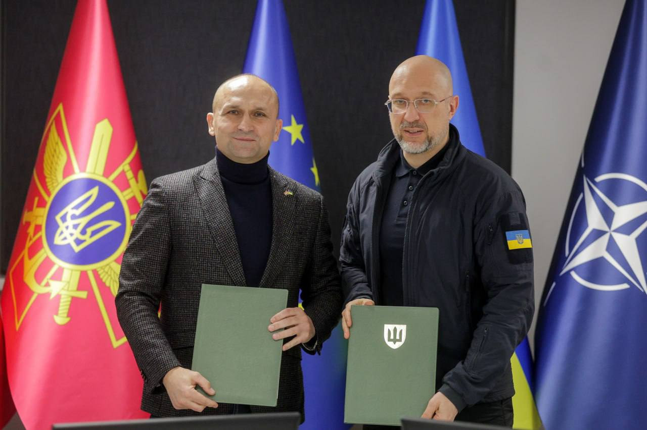Міністр оборони Хорватії зустрівся зі Шмигалем та Зеленським Міністр оборони Хорватії зустрівся зі Шмигалем та Зеленським 1