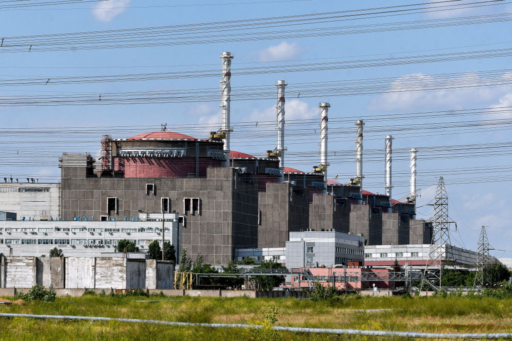 Найдовший в історії блекаут на Запорізькій АЕС: чим загрожує зупинка генераторів 5