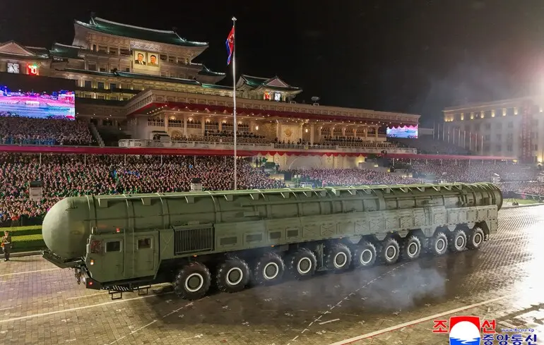 Новая зброя КНДР - Росія допомогла Пхеньяну з новою ракетою 1