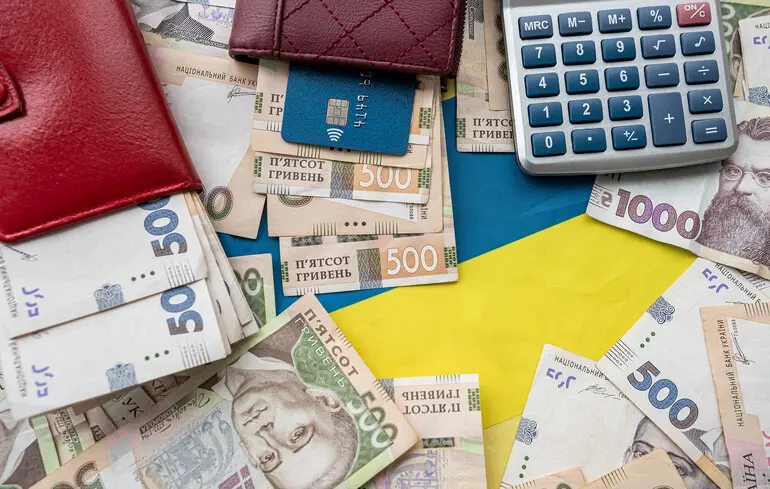 Податкові перевірки підприємців із заниженими виторгами дали результат 1