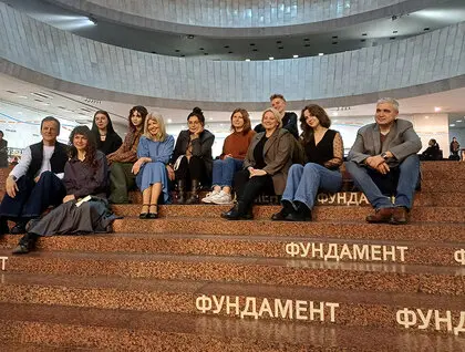 Подорожі крізь сторінки - у Києві стартував фестиваль Фундамент. Історії про культуру - фоторепортаж Подорожі крізь сторінки - у Києві стартував фестиваль Фундамент. Історії про культуру - фоторепортаж 17