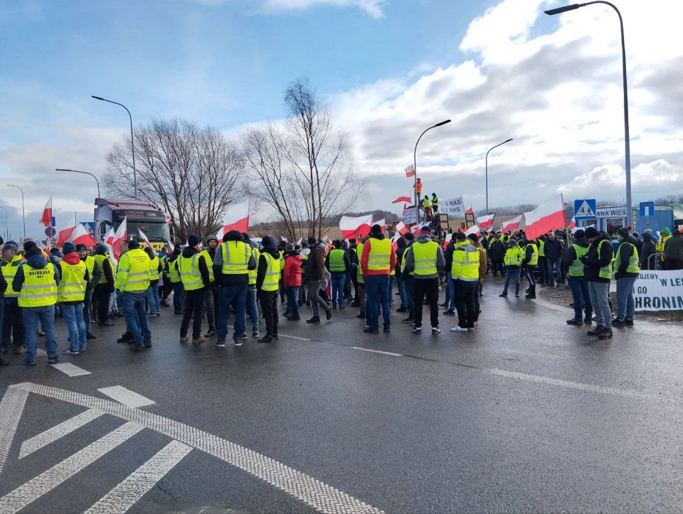 РФ б'є по Україні забороненою ракетою, а три країни ЄС ігнорують угоду з Україною РФ б'є по Україні забороненою ракетою, а три країни ЄС ігнорують угоду з Україною 3