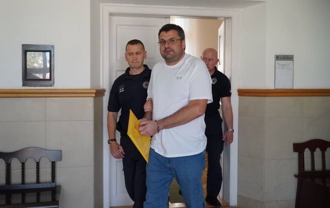 Справа Андрія Наумова - ексгенерала СБУ можуть екстрадувати з Австрії Справа Андрія Наумова - ексгенерала СБУ можуть екстрадувати з Австрії 1