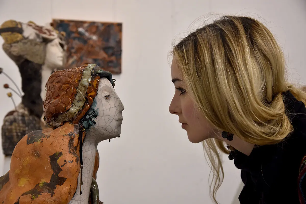 У київському Будинку художника відкрилася ювілейна виставка Сучасне мистецтво вогню 46