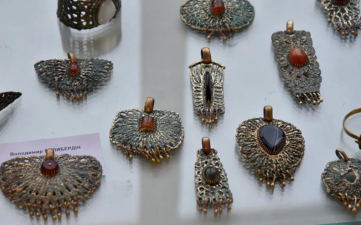 У київському Будинку художника відкрилася ювілейна виставка Сучасне мистецтво вогню 44