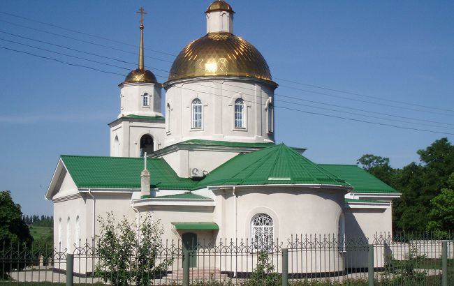 У Покровському районі Донецької області згоріла церква - чим особливий Покровський храм у Гришиному У Покровському районі Донецької області згоріла церква - чим особливий Покровський храм у Гришиному 1