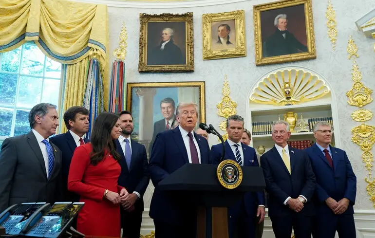 Вбивство Чарлі Кірка - члени команди Трампа масово виїжджають жити на військові бази Вбивство Чарлі Кірка - члени команди Трампа масово виїжджають жити на військові бази 1