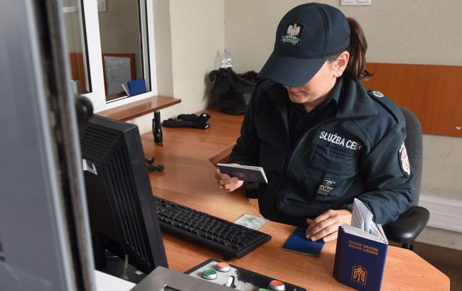 Виїзд за кордон чоловіків і жінок з України і в'їзд до ЄС буде за новою системою - біометричні дані, ДПСУ 1