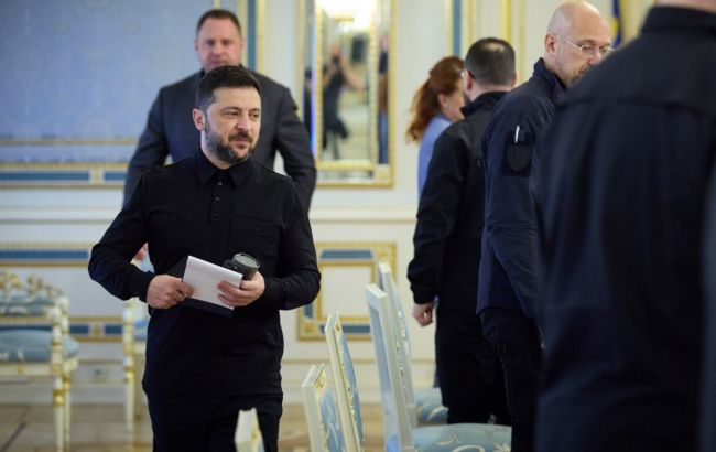 Зеленський визначив завдання Кабміну на наступні 100 днів роботи Зеленський визначив завдання Кабміну на наступні 100 днів роботи 1