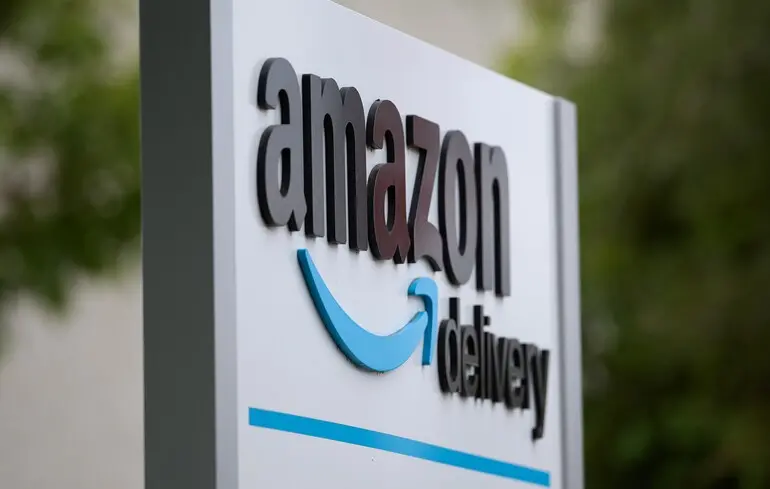 Звільнення у Amazon - через штучний інтелект залишаться без роботи 30 тисяч людей Звільнення у Amazon - через штучний інтелект залишаться без роботи 30 тисяч людей 1