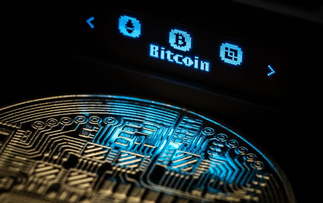 Bitcoin впав у ціні нижче 90 тисяч доларів 1