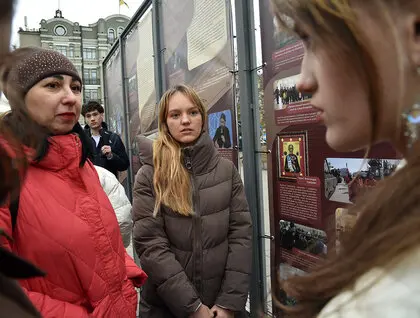 "Церковний рашизм" - у Києві відкрили виставку про роль РПЦ у війні проти України - фото 32