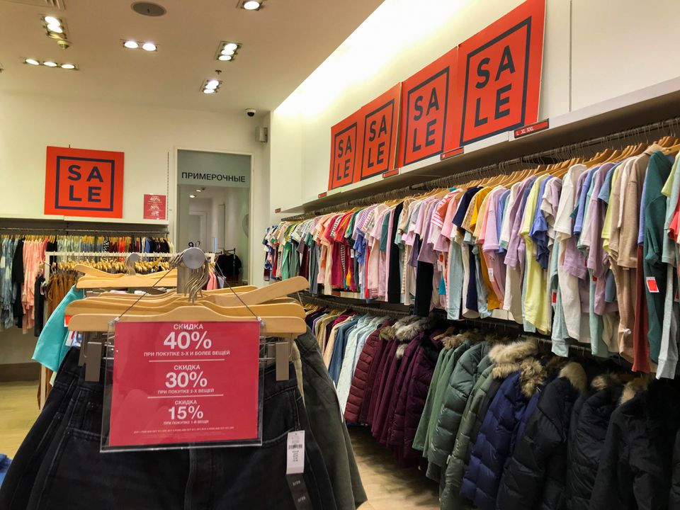 ЦПД: через війну та санкції у РФ обвалюється роздрібна торгівля 2