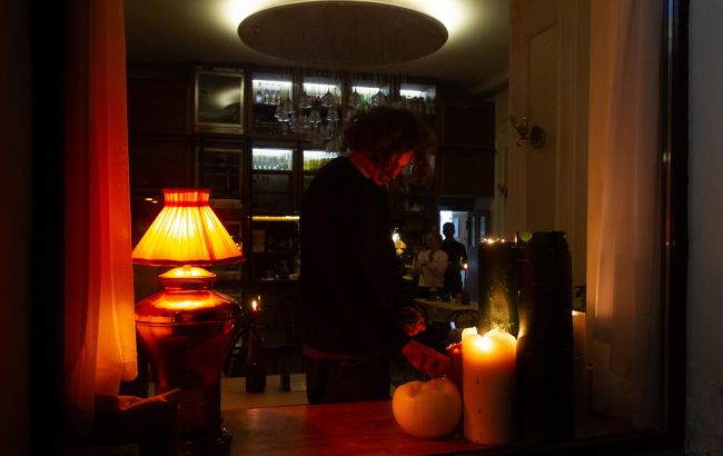 Графік відключення світла 28 листопада - хто та коли залишиться без електрики 1