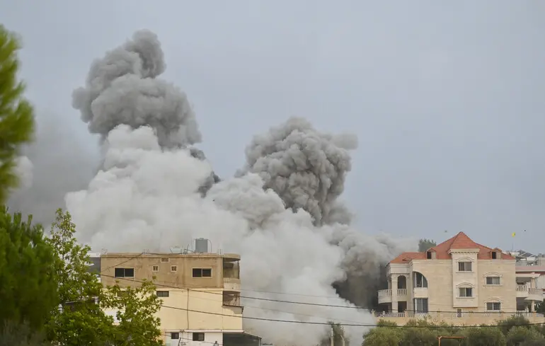 Ізраїль атакував позиції Хезболли в Лівані - перемир'я під загрозою Ізраїль атакував позиції Хезболли в Лівані - перемир'я під загрозою 1