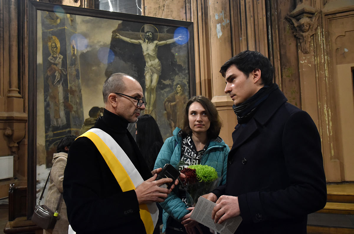 Картина «Молитва» з українським воїном буде передана до Ватикану - фото 47