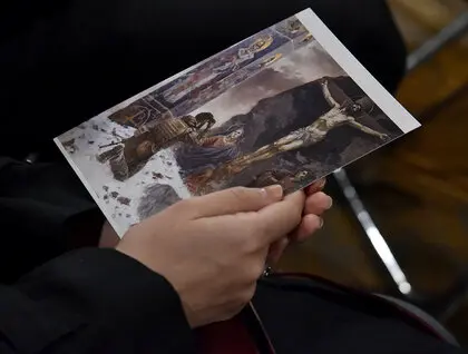 Картина «Молитва» з українським воїном буде передана до Ватикану - фото 32