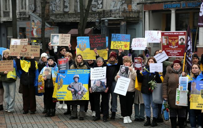 Координаційний штаб закликав родини полонених і зниклих уважно заповнити анкети 1
