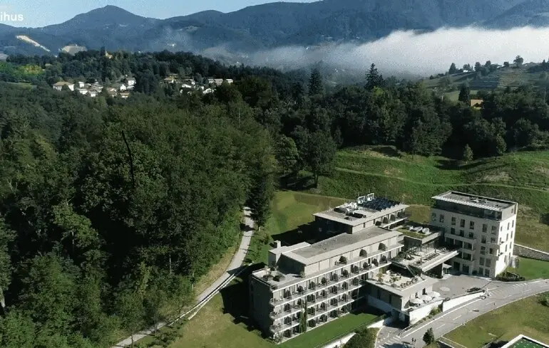 Корупційна тінь над Апартель - бізнес Крульків та втікача Комарницького 1