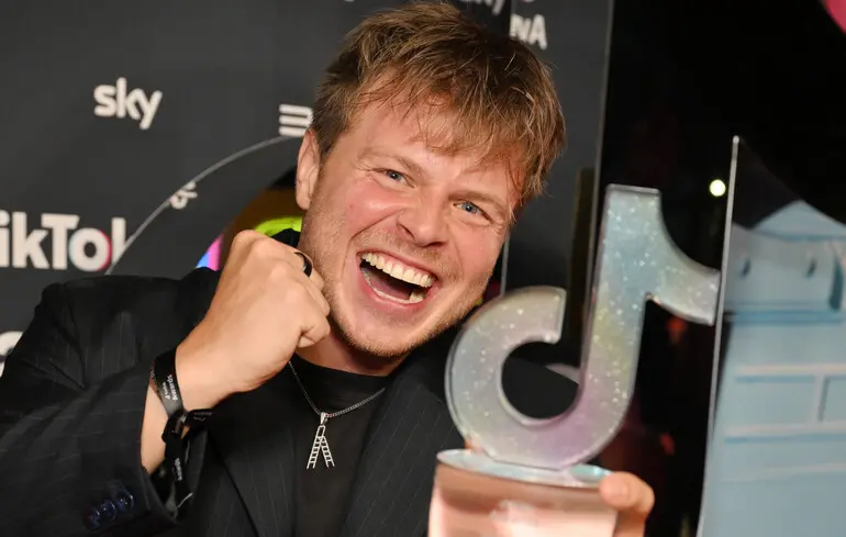 Макс Клименко став Творцем року - український блогер отримав головну нагороду на TikTok Awards UK & Ireland - новини культури 2