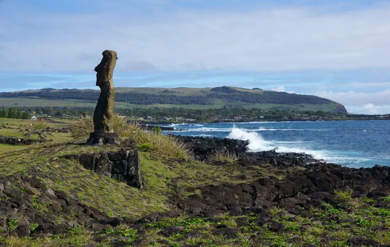 Міф про самознищення острова Пасхи спростували вчені - головною причиною змін була посуха - новини науки Міф про самознищення острова Пасхи спростували вчені - головною причиною змін була посуха - новини науки 1