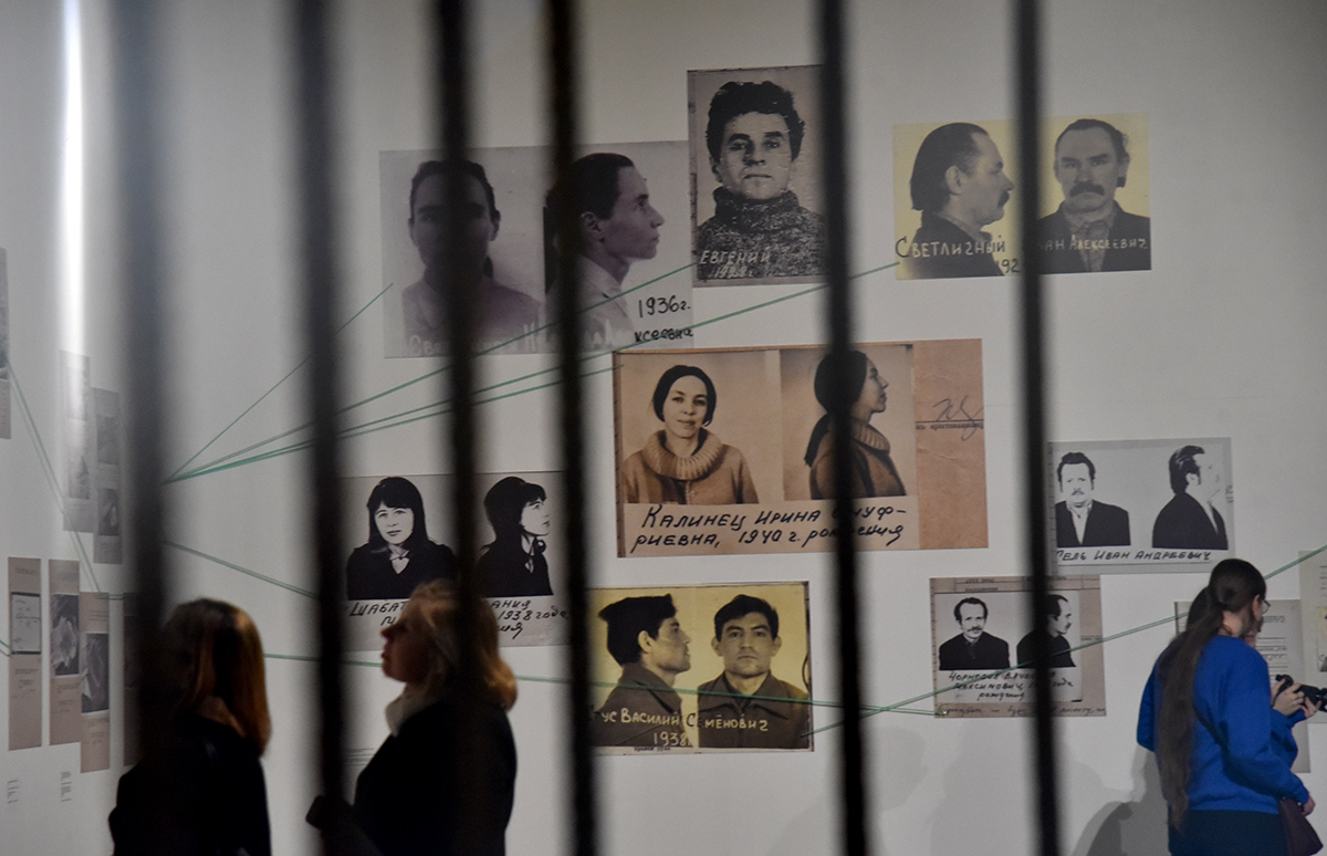 Мистецький арсенал презентував виставку про Василя Стуса - фото 59