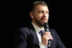 Обшуки у Єрмака - НАБУ готується оголосити підозру голові ОПУ - джерела ЗН 3