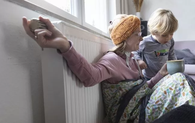 Опалювальний сезон 2025 у житлових будинках України розпочався - коли дадуть тепло всім Опалювальний сезон 2025 у житлових будинках України розпочався - коли дадуть тепло всім 1