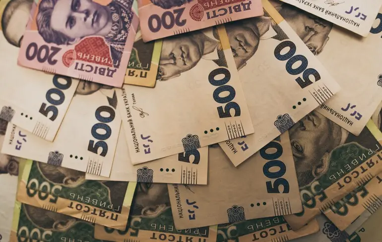 Підвищення зарплати вчителям на рівні трьох мінімалок - Освітній комітет звернувся до премʼєр-міністра - новини України Підвищення зарплати вчителям на рівні трьох мінімалок - Освітній комітет звернувся до премʼєр-міністра - новини України 1