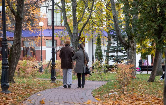 Погода завтра у Києві та по Україні буде хмарною, вночі мороз - прогноз на 24 листопада 1