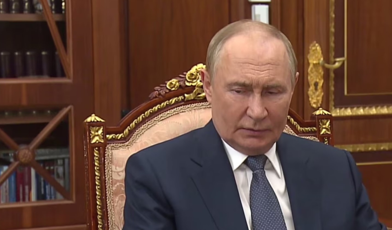 Політолог Леонов пояснив, чому Путін може погодитись на мирні переговори 1