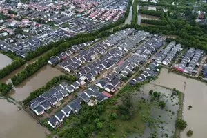 Пожежа в Гонконзі - пожежа у хмарочосі спричинила десятки смертей - фото 6