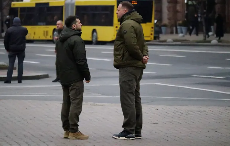 Скандал між Зеленським та Єрмаком – свідки розповіли про сварку між ними напередодні відставки – новини Україна 1