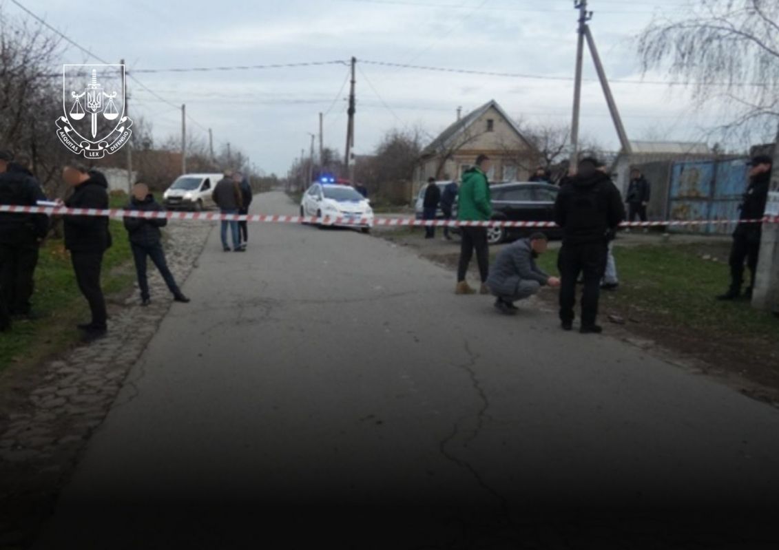 Стрілянина на Запоріжжі 24 листопада - пʼяний поліцейський поранив військових Стрілянина на Запоріжжі 24 листопада - пʼяний поліцейський поранив військових 2