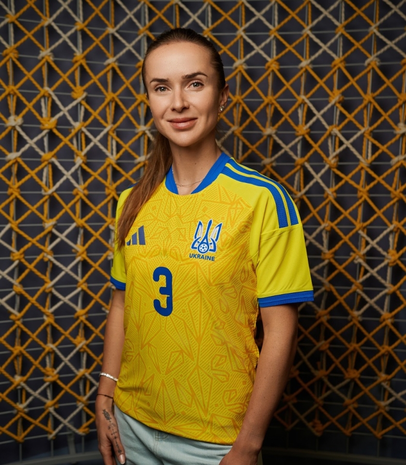 Світоліна підтримала футбольну збірну України та заінтригувала вболівальників 5