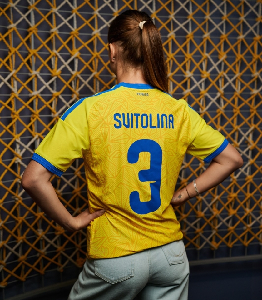 Світоліна підтримала футбольну збірну України та заінтригувала вболівальників 6