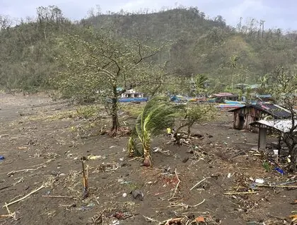 Тайфун «Фунг-Вонг» - на Філіппінах евакуйовано понад мільйон людей - фото 17