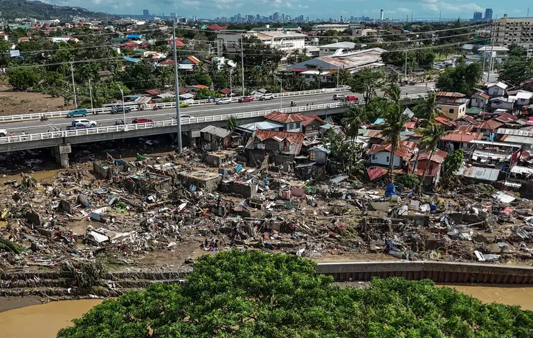 Тайфун Калмаегі на Філіппінах - повінь спричинила масштабні руйнування та забрала життя десятків людей 1