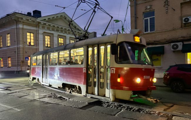 Транспорт в Києві - трамваї 11, 12, 16 та 19 тимчасово змінять маршрути 1