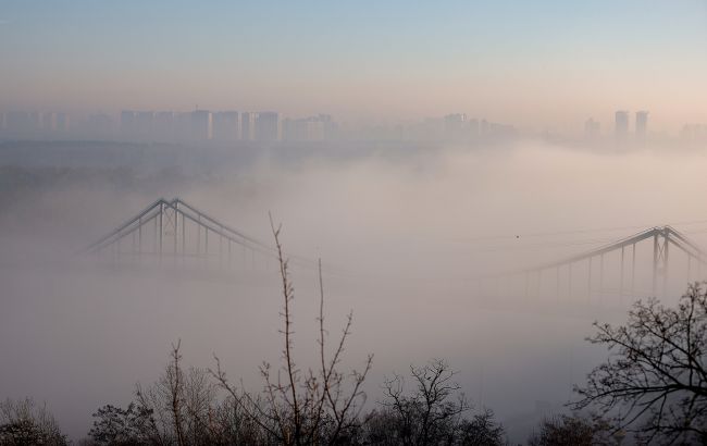 Туман у Києві та області 11 листопада - ДСНС попередили водіїв і пішоходів Туман у Києві та області 11 листопада - ДСНС попередили водіїв і пішоходів 1